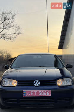 Хетчбек Volkswagen Golf 2002 в Березані