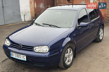 Хетчбек Volkswagen Golf 2003 в Полтаві