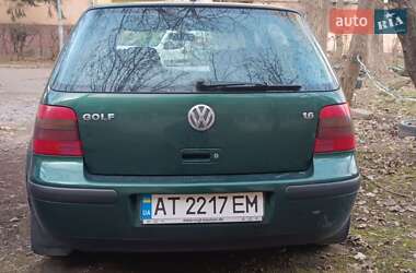 Хэтчбек Volkswagen Golf 2001 в Львове