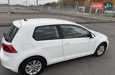 Хэтчбек Volkswagen Golf 2015 в Львове