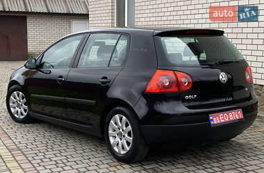 Хетчбек Volkswagen Golf 2004 в Луцьку