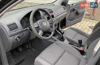 Хетчбек Volkswagen Golf 2004 в Луцьку