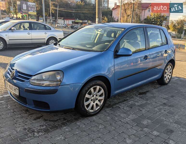 Хетчбек Volkswagen Golf 2003 в Хмельницькому