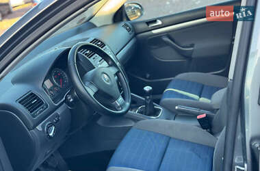 Хетчбек Volkswagen Golf 2008 в Дрогобичі