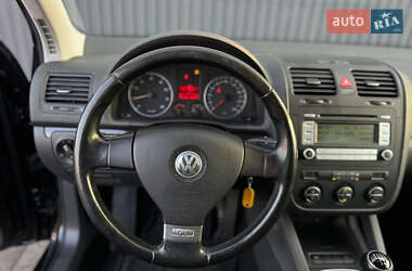 Хетчбек Volkswagen Golf 2007 в Луцьку