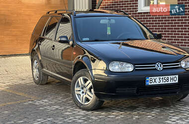 Універсал Volkswagen Golf 2002 в Борщеві