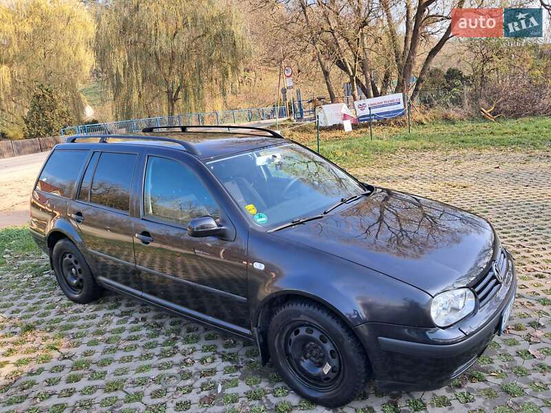 Універсал Volkswagen Golf 2000 в Коломиї