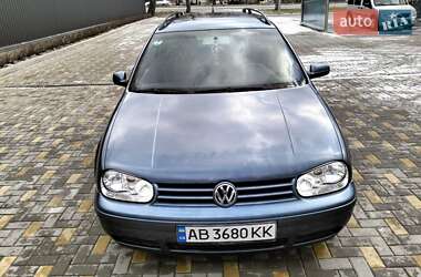 Универсал Volkswagen Golf 2003 в Виннице