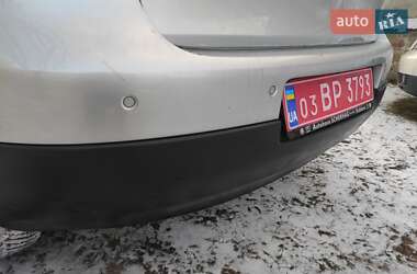 Хетчбек Volkswagen Golf 2006 в Сарнах