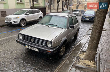 Хетчбек Volkswagen Golf 1989 в Чернівцях