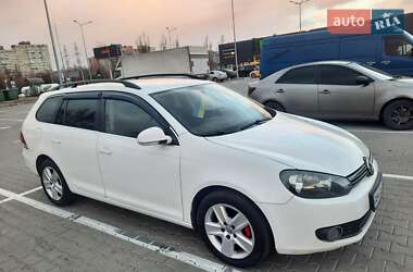 Універсал Volkswagen Golf 2009 в Києві