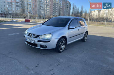 Хетчбек Volkswagen Golf 2005 в Миколаєві