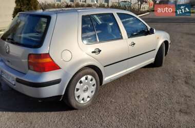 Хетчбек Volkswagen Golf 1998 в Роздільній