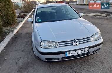 Хетчбек Volkswagen Golf 1998 в Роздільній