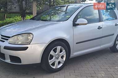 Хетчбек Volkswagen Golf 2004 в Теофіполі