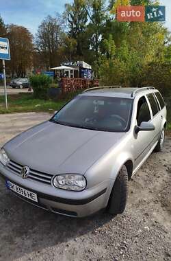 Універсал Volkswagen Golf 2003 в Здолбуніві