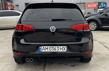 Хетчбек Volkswagen Golf 2016 в Житомирі