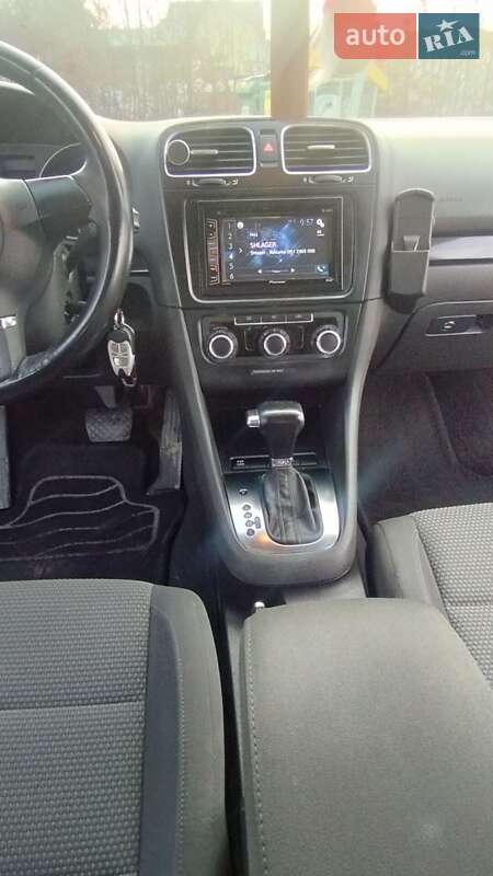 Універсал Volkswagen Golf 2009 в Львові