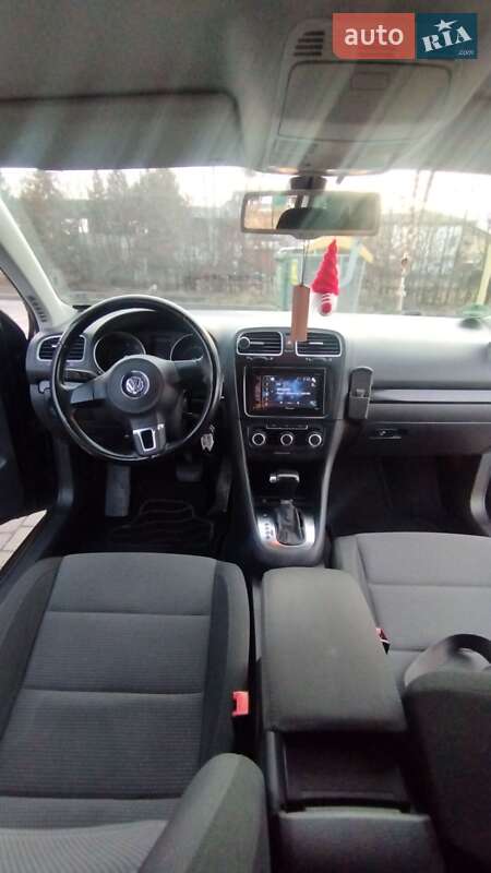Універсал Volkswagen Golf 2009 в Львові