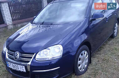 Універсал Volkswagen Golf 2009 в Коломиї