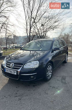 Універсал Volkswagen Golf 2009 в Києві