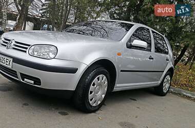 Хетчбек Volkswagen Golf 2002 в Івано-Франківську