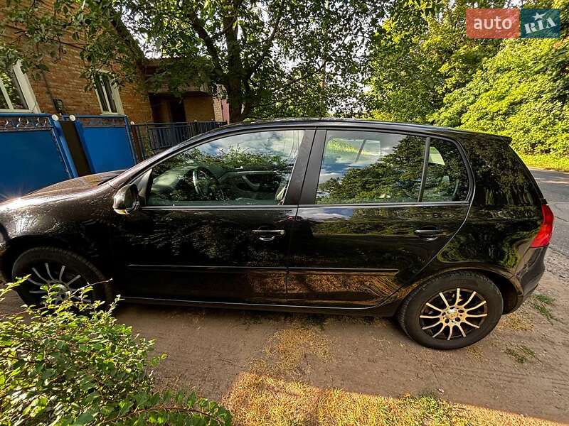 Хэтчбек Volkswagen Golf 2007 в Полтаве