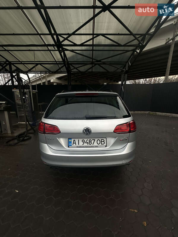 Универсал Volkswagen Golf 2015 в Броварах