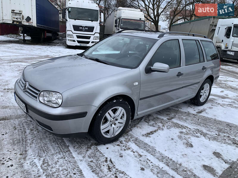 Універсал Volkswagen Golf 2002 в Хмельницькому