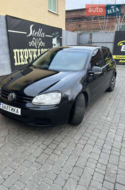 Хэтчбек Volkswagen Golf 2004 в Никополе