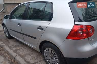 Хетчбек Volkswagen Golf 2005 в Вінниці