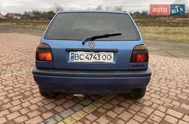 Хетчбек Volkswagen Golf 1993 в Стрию