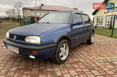 Хетчбек Volkswagen Golf 1993 в Стрию