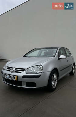 Хетчбек Volkswagen Golf 2004 в Луцьку