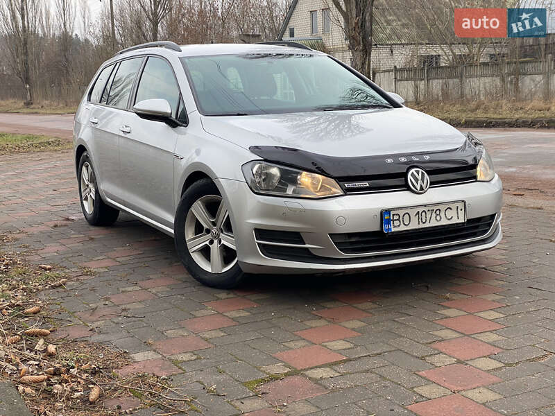 Універсал Volkswagen Golf 2015 в Коростені