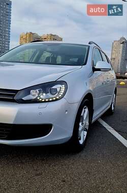 Универсал Volkswagen Golf 2012 в Киеве