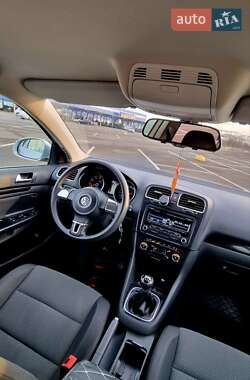 Универсал Volkswagen Golf 2012 в Киеве