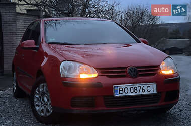 Хэтчбек Volkswagen Golf 2005 в Тернополе