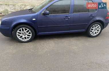 Хэтчбек Volkswagen Golf 2002 в Кропивницком