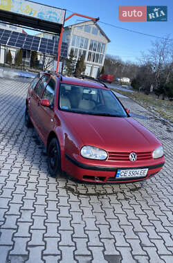 Універсал Volkswagen Golf 2001 в Чернівцях