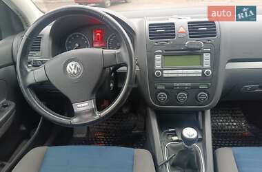 Хэтчбек Volkswagen Golf 2007 в Славянске