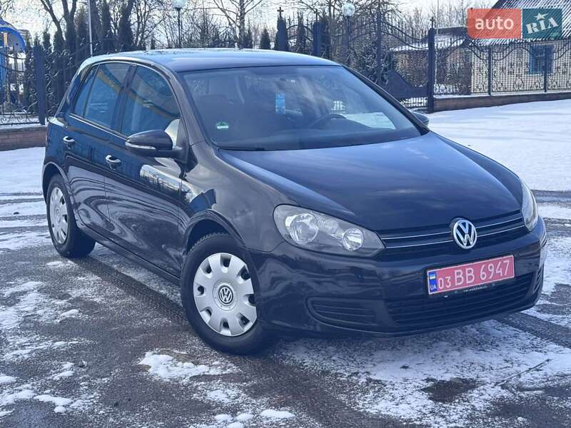 Хетчбек Volkswagen Golf 2010 в Горохові