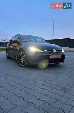 Универсал Volkswagen Golf 2016 в 