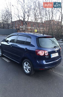Хэтчбек Volkswagen Golf 2009 в 