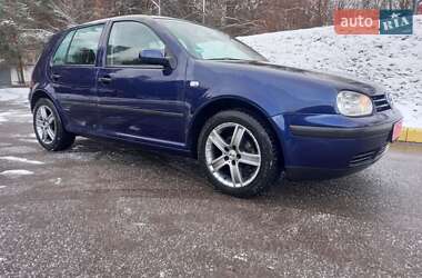 Хетчбек Volkswagen Golf 2003 в Львові