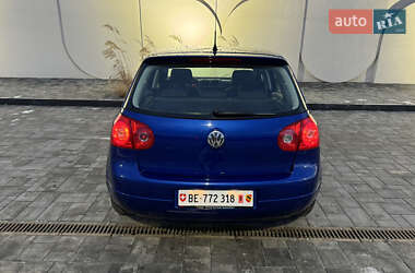 Хетчбек Volkswagen Golf 2005 в Луцьку