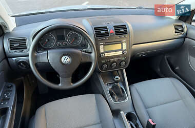 Универсал Volkswagen Golf 2009 в Ровно