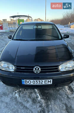 Хетчбек Volkswagen Golf 2001 в Тернополі