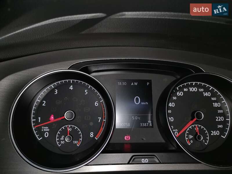 Універсал Volkswagen Golf 2013 в Києві