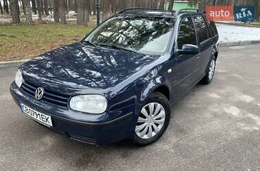 Універсал Volkswagen Golf 2001 в Чернігові